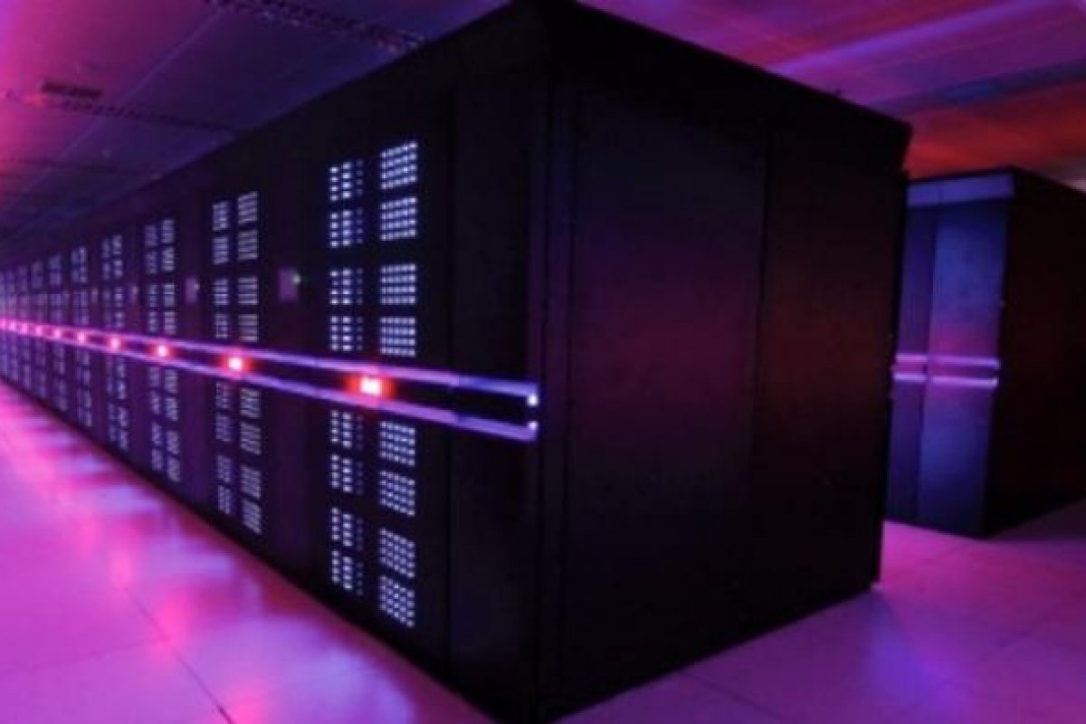 TSE contratou sem licitação "supercomputador" que atrasou a apuração, indica levantamento