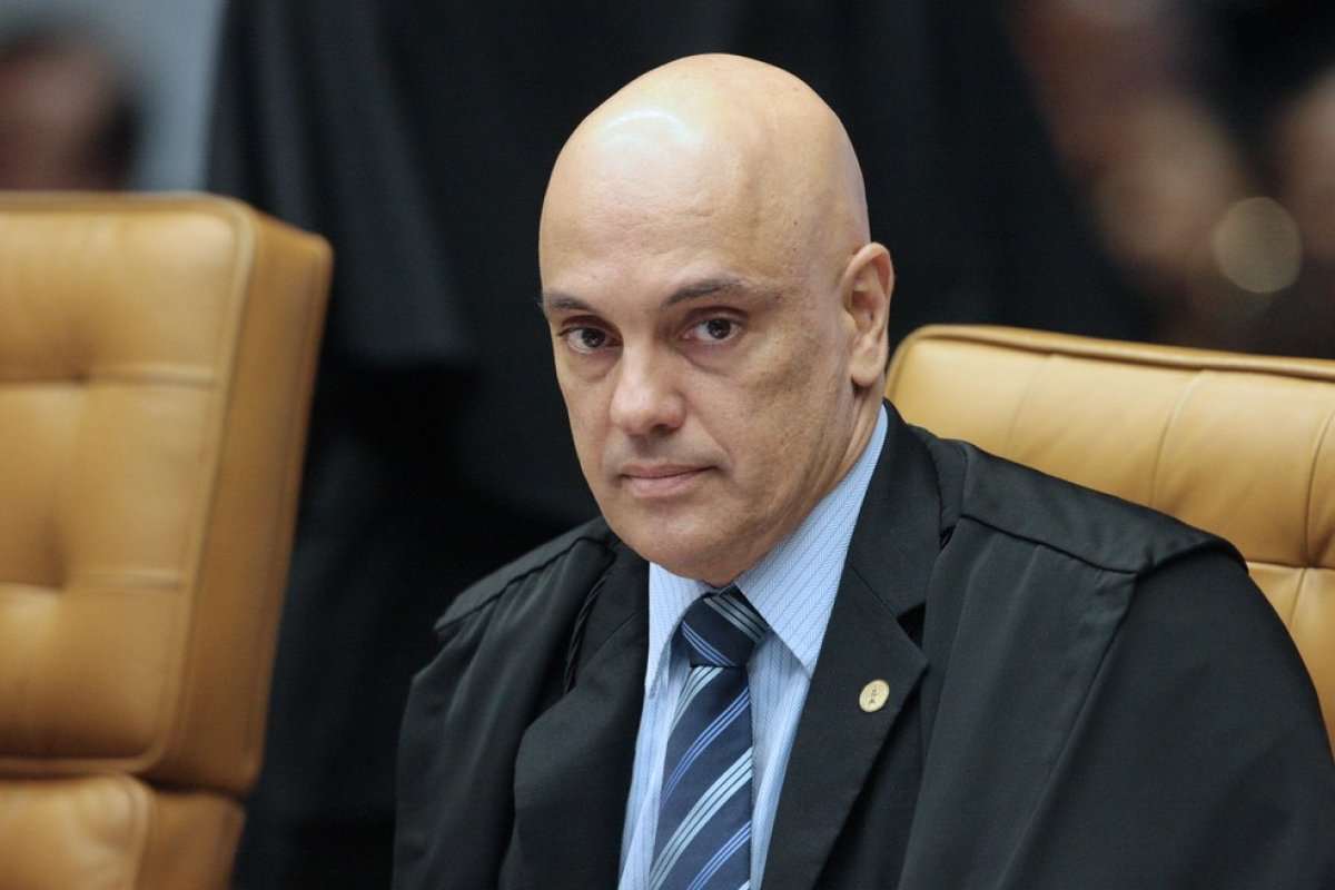 STF determina prisão domiciliar para blogueiro Oswaldo Eustáquio
