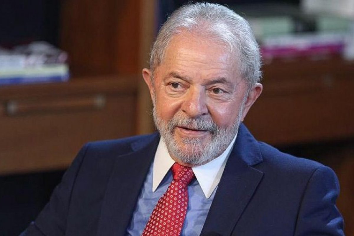 Lula adia mudança para Lauro de Freitas por conta do preço do aluguel