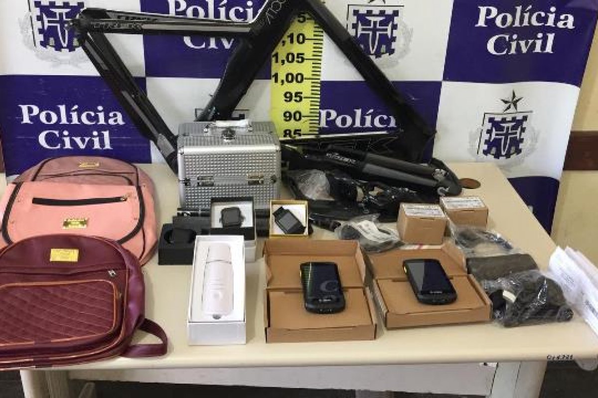 Homem é preso em flagrante com objetos furtados em Feira de Santana