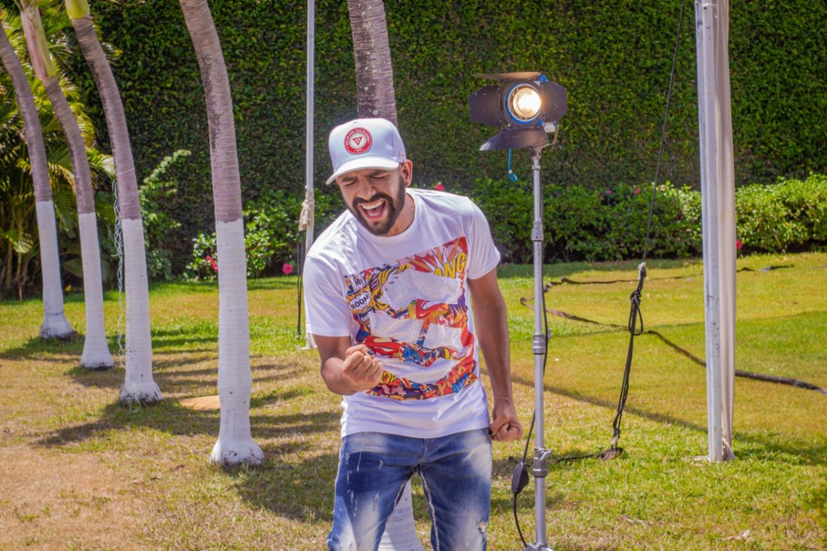 Unha Pintada grava novo clipe com participação da Japinha do Conde do Forró