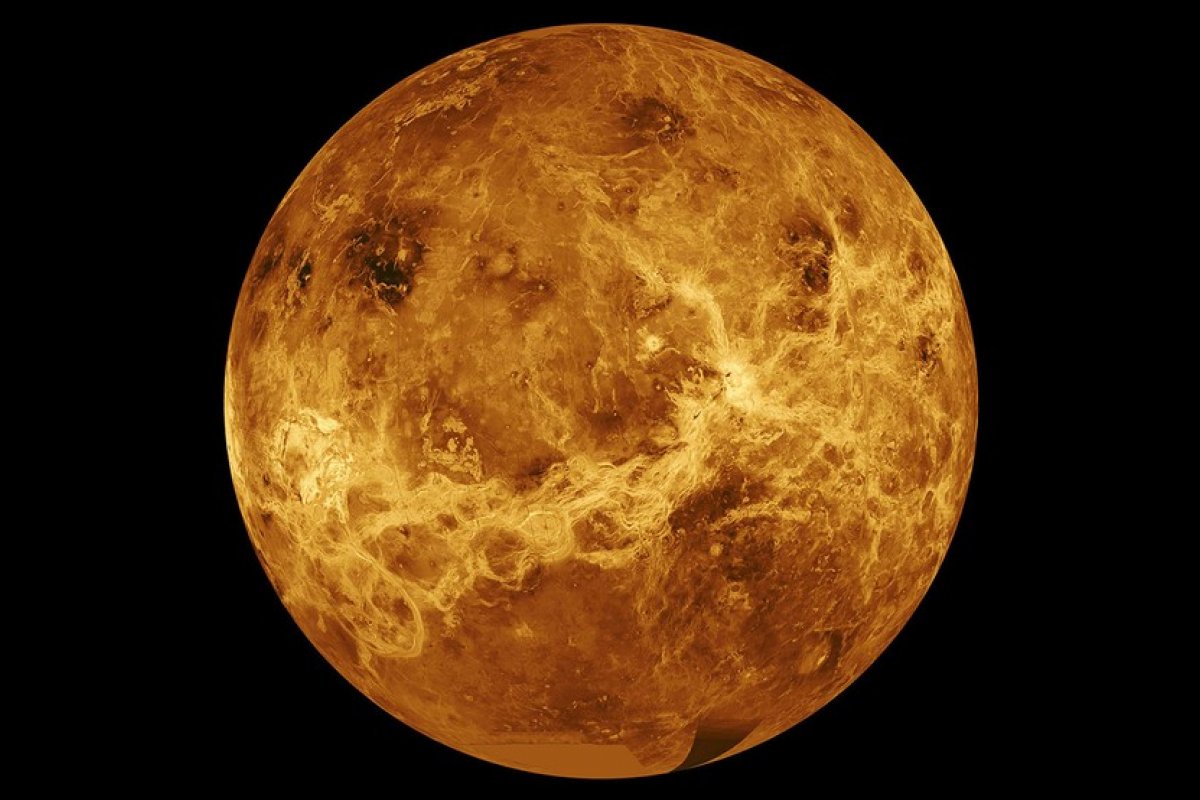 Descoberta de fosfina em Vênus é revisada por cientistas 