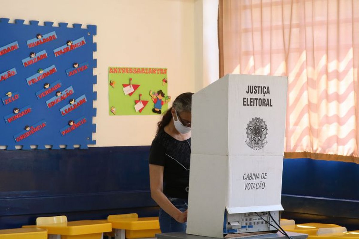 Mulheres conquistaram apenas 12% das prefeituras no Brasil no primeiro turno das eleições