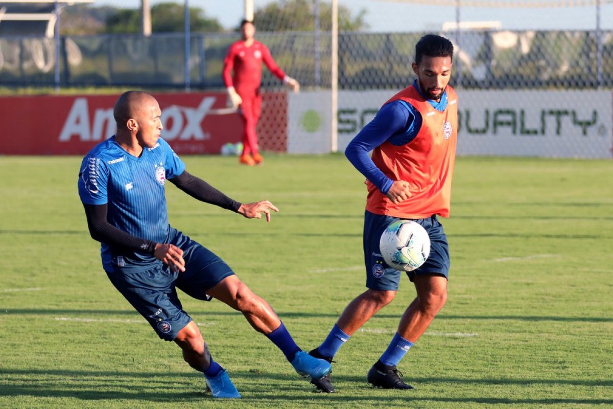 Podendo diminuir distância para G-6, Bahia visita Bragantino em São Paulo