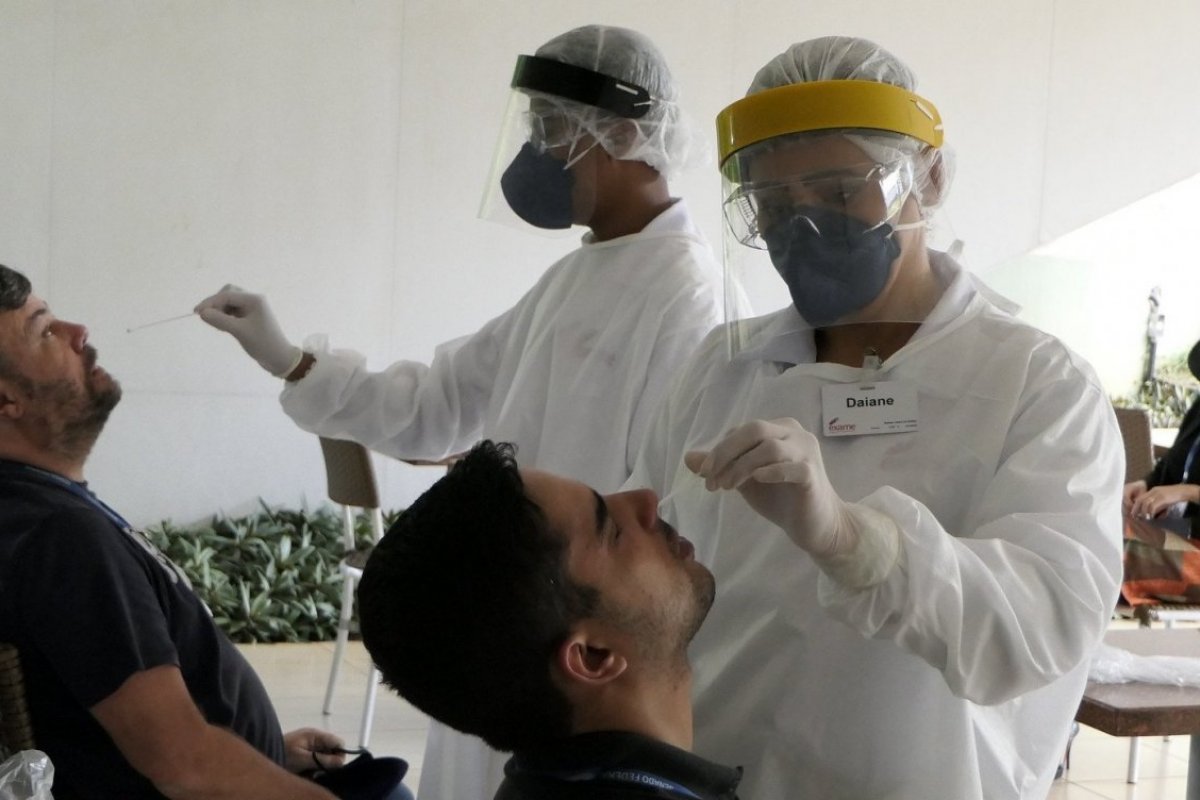 Índia chega a nove milhões de casos de Covid-19, diz pesquisa