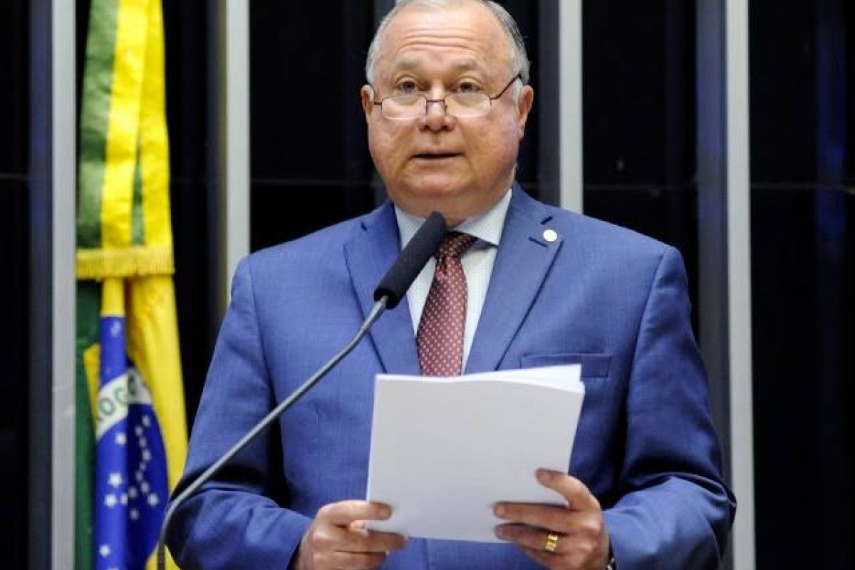 "Não deve ter tanta influência", diz Azi sobre apoio de Targino à Zé Neto