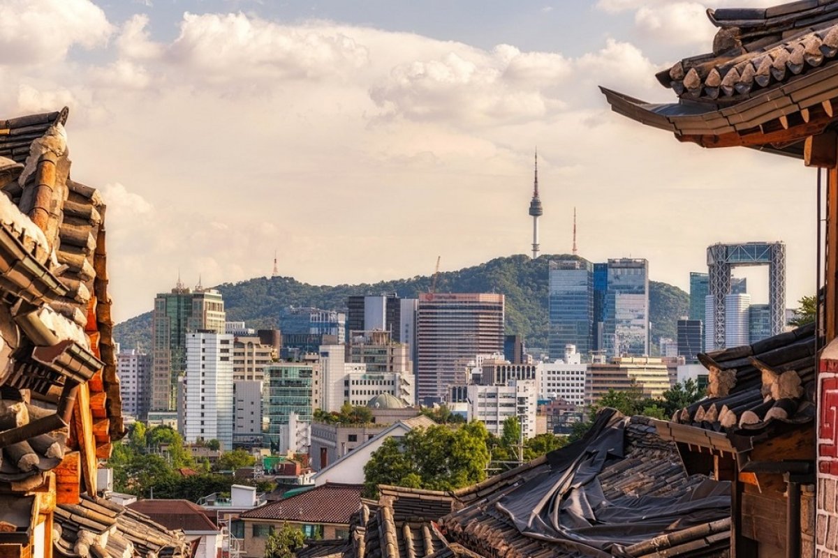 Covid-19: Coreia do Sul volta a fechar parte do comércio