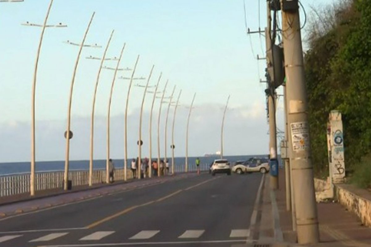 Acidente de moto termina em morte de uma pessoa no bairro de Ondina, em Salvador
