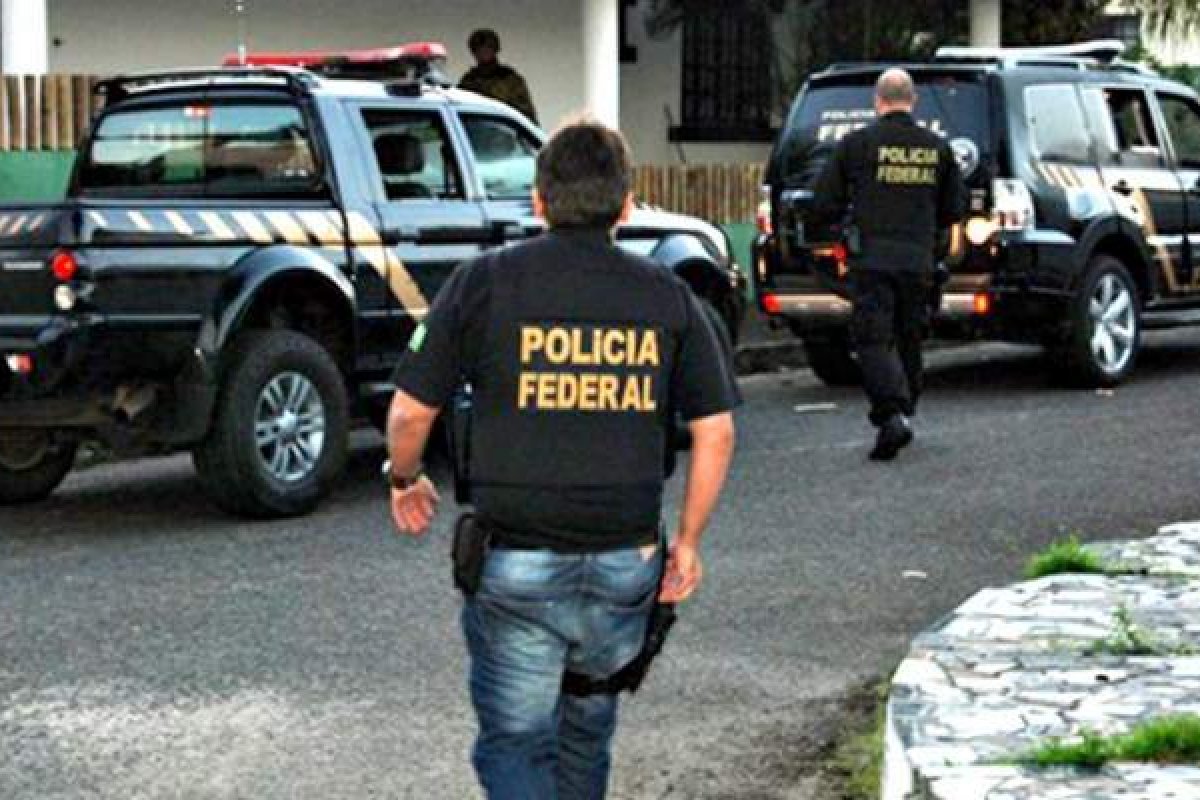 Megaoperação da PF contra tráfico de drogas e lavagem de dinheiro é deflagrada na Bahia e outros nove estados