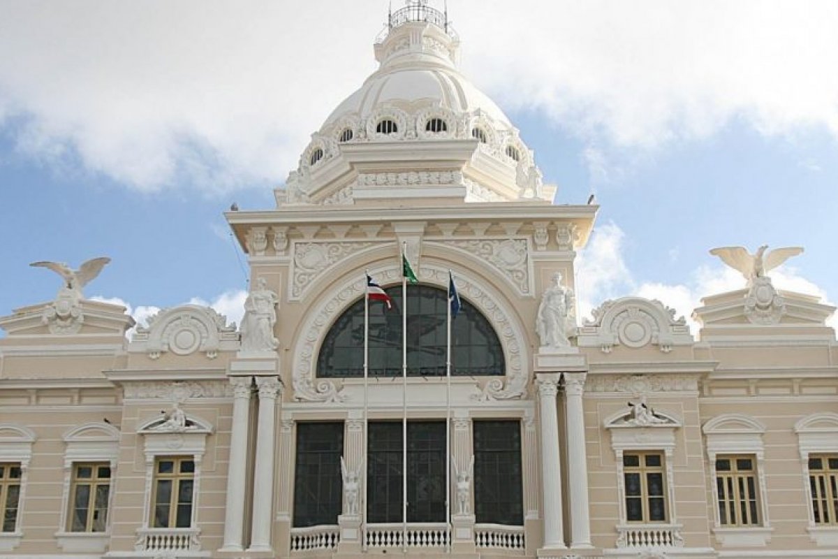 Programa é lançado para quitação de dívidas com banco baiano