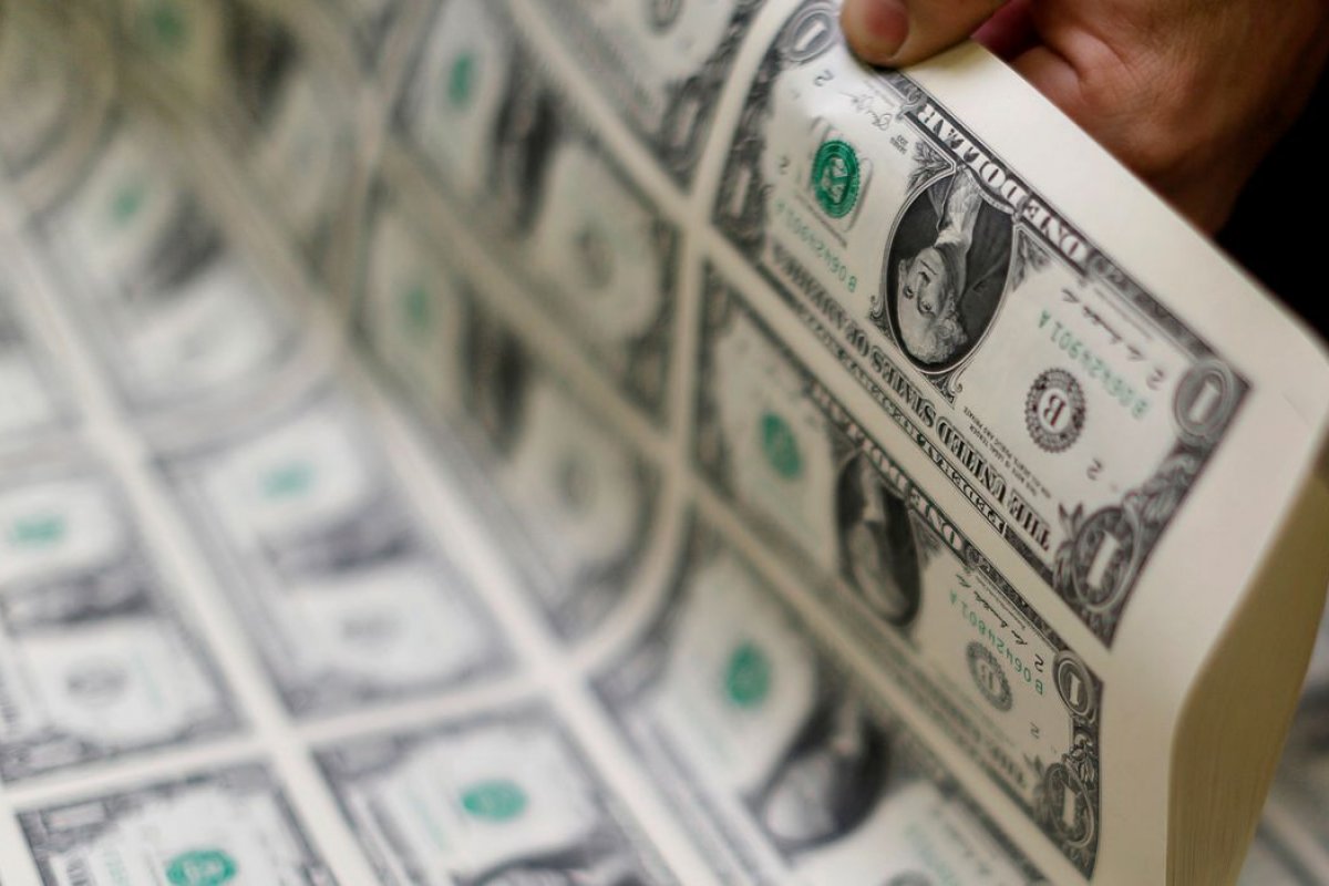 Dólar sobe para R$ 5,43 após alta de 0,88%