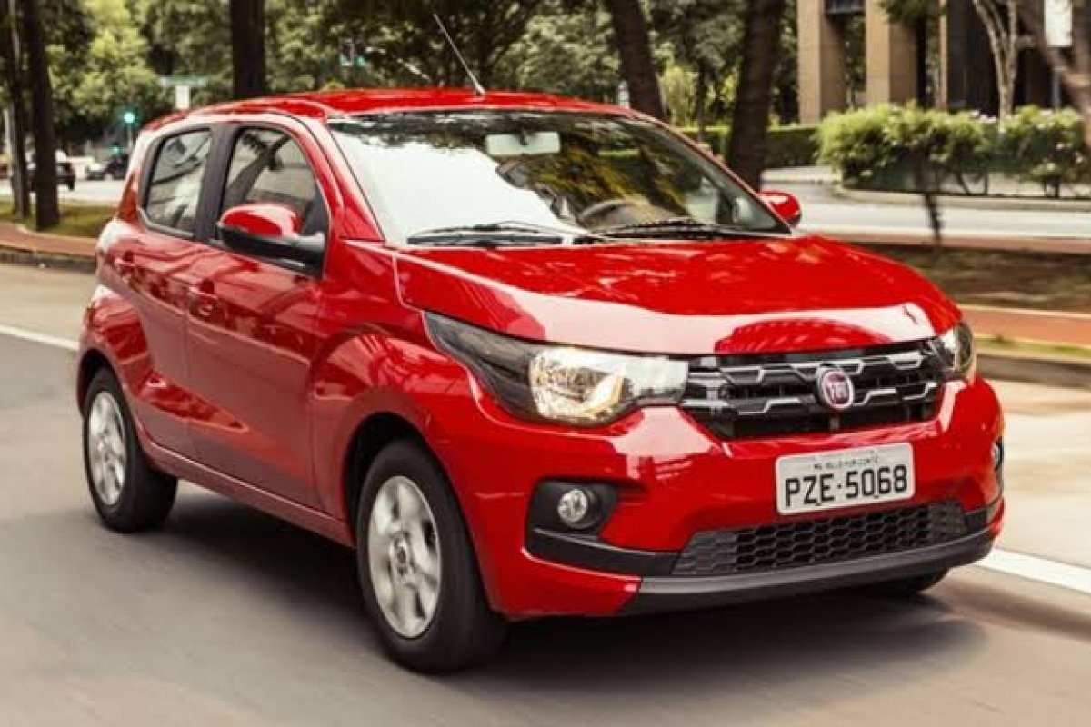 Fiat anuncia recall do Mobi e Grand Siena