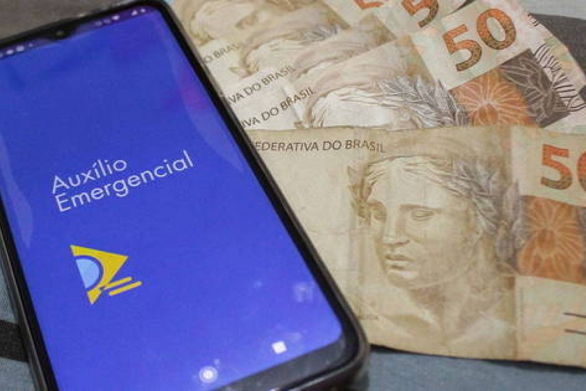 Caixa libera novos saques do auxílio de R$ 300 e R$ 600