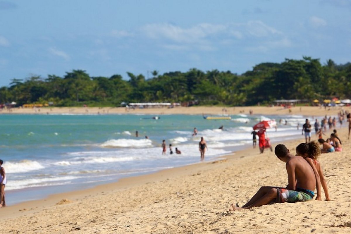 Turista mineiro morre afogado em praia do sul baiano