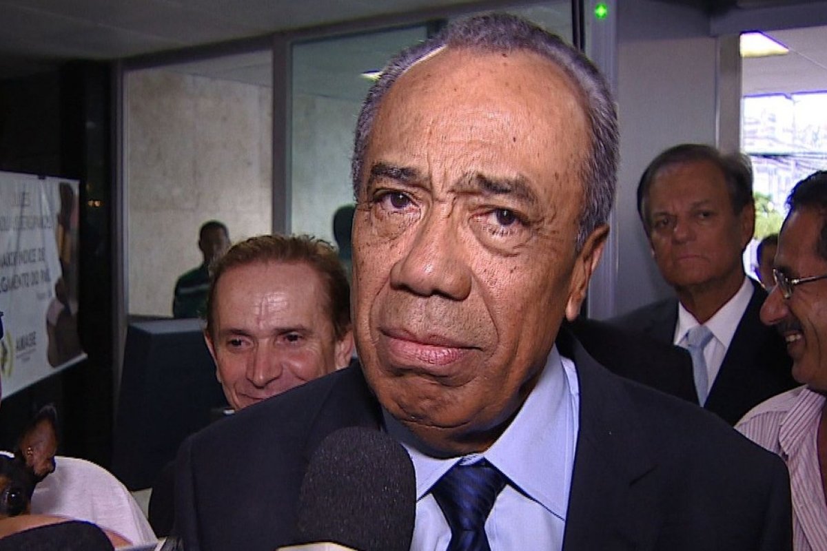 Morre João Alves Filho, ex-governador de Sergipe