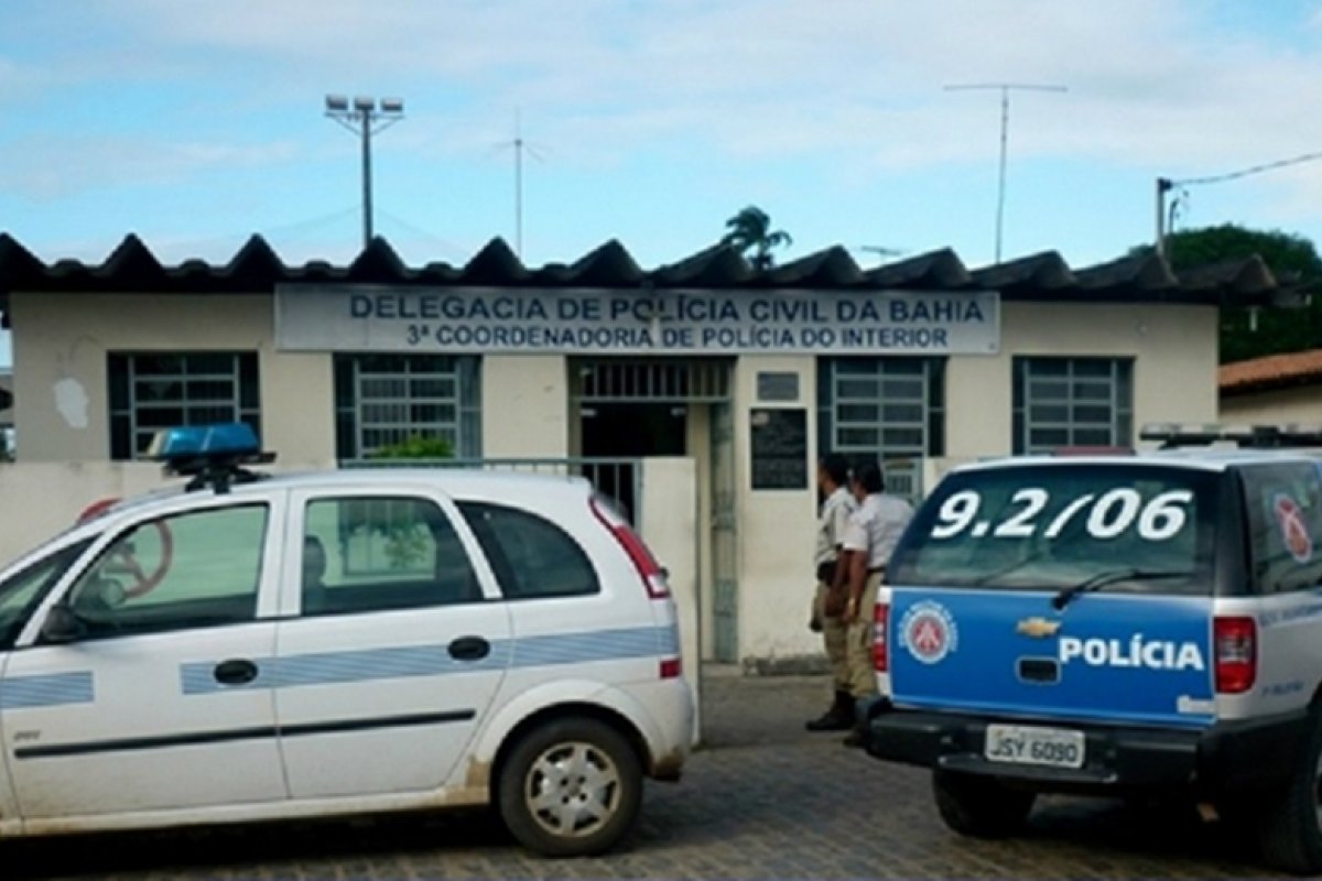 Mulher é presa suspeita de estelionato na cidade de Terra Nova, na Bahia