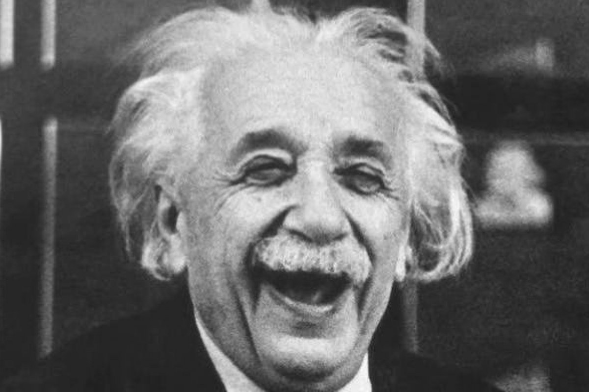 Olha o Einstein ai gente!