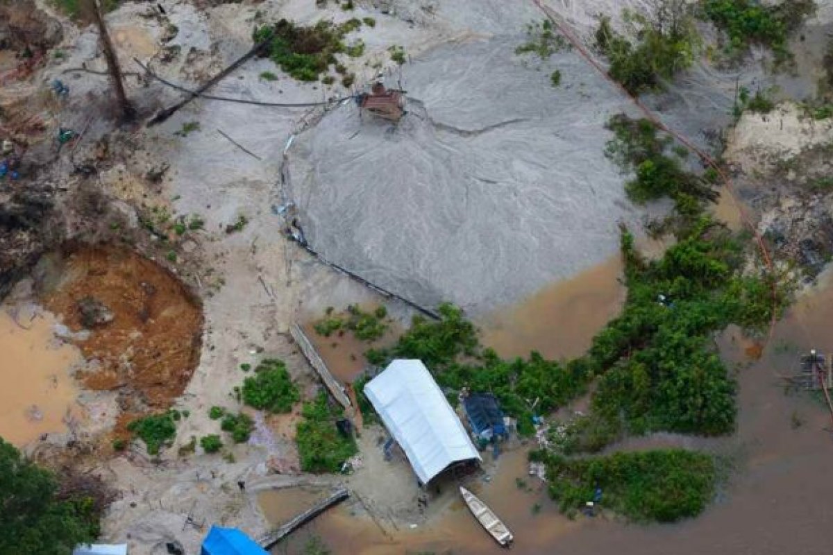 PF cumpre mandados contra suspeitos de coordenar garimpo em Roraima