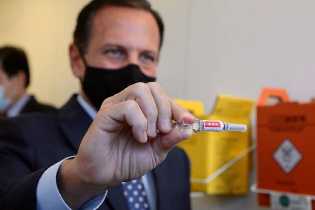 Anvisa desmente Dória sobre eventual aprovação da Coronavac no Brasil