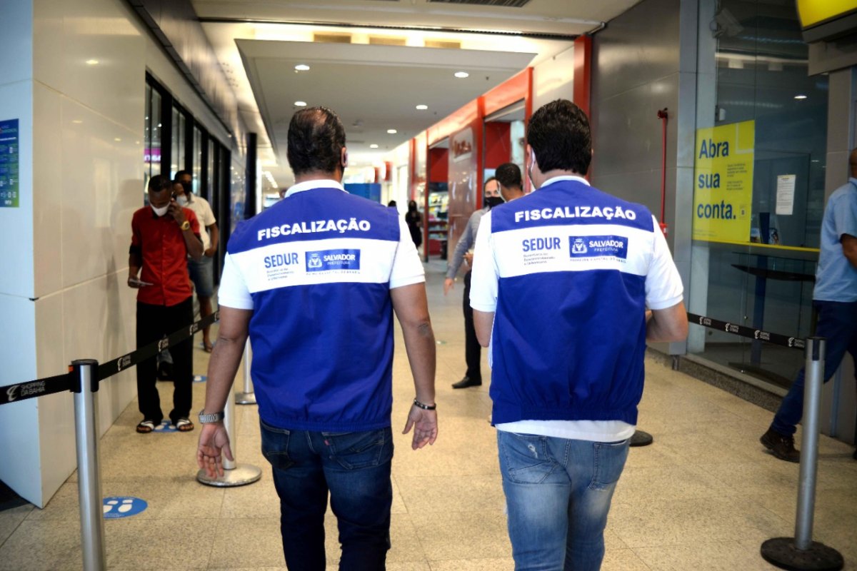 Três lojas de Salvador são interditadas por descumprir protocolos na Black Friday