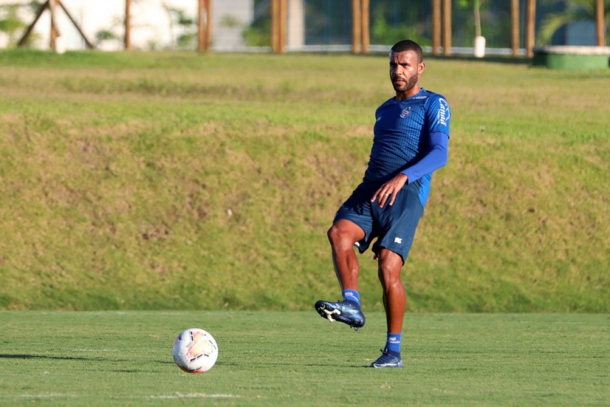 Com objetivos opostos na tabela, Bahia e Fluminense duelam na Fonte Nova