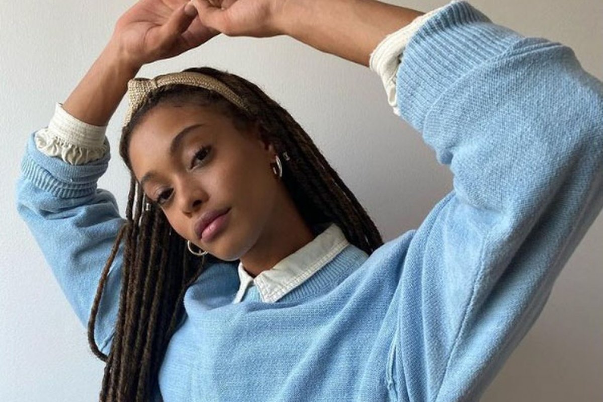Modelo baiana de 22 anos é capa de revista internacional com "dreadlocks"