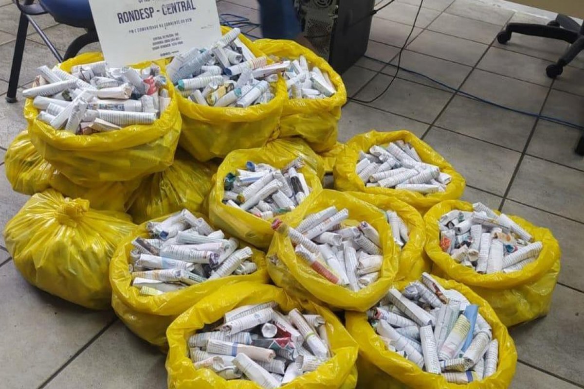 PM apreende cerca de 2,5 mil porções de drogas que seriam vendidas em paredões, em Salvador