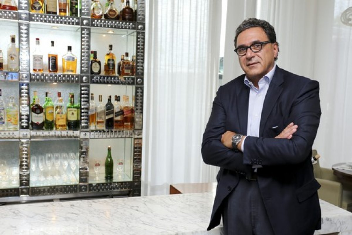 Rogério Fasano, um dos maiores nomes do mercado de luxo no país, fala de transplante de fígado feito pelo SUS