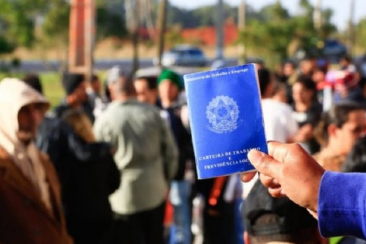 IBGE revela que desemprego atingiu 13,8 milhões no Brasil em outubro