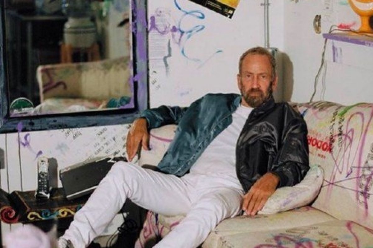 Dior anuncia parceria com o artista Kenny Scharf