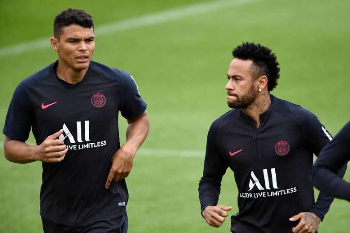 Uefa abre votação popular para escolher "time do ano"
