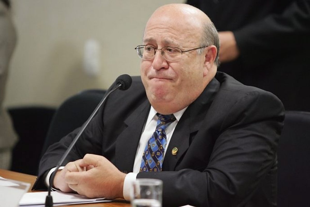 Ney Suassuna testa positivo para Covid-19