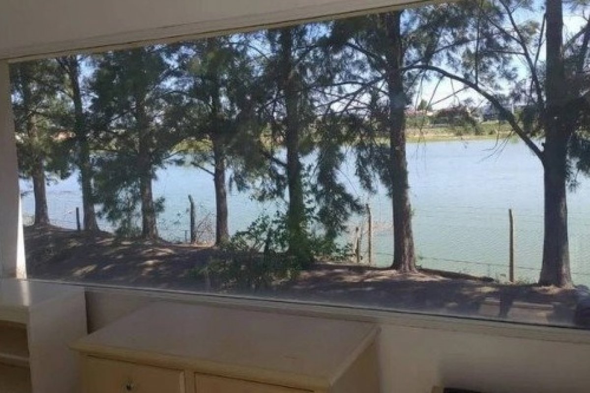 Conheça a casa onde Maradona morava antes de morrer