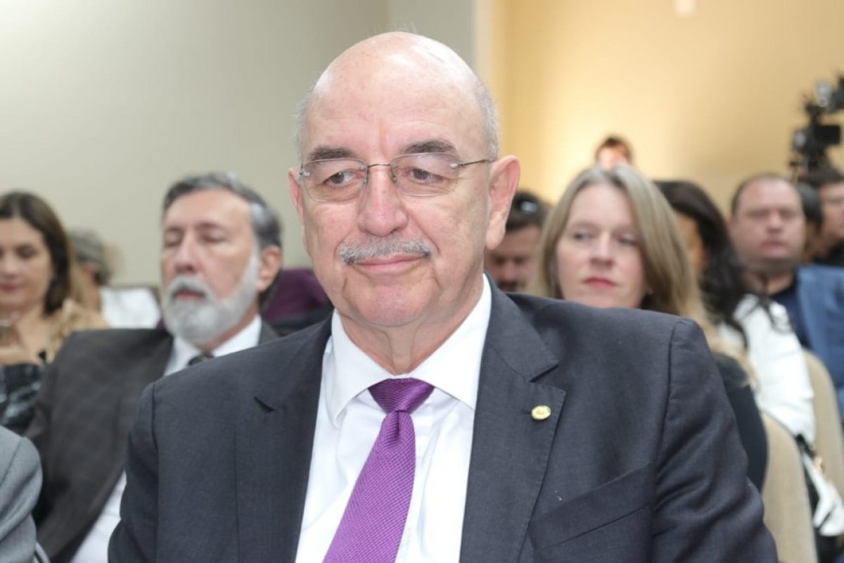 Osmar Terra recebe alta de hospital nesta sexta-feira (4)