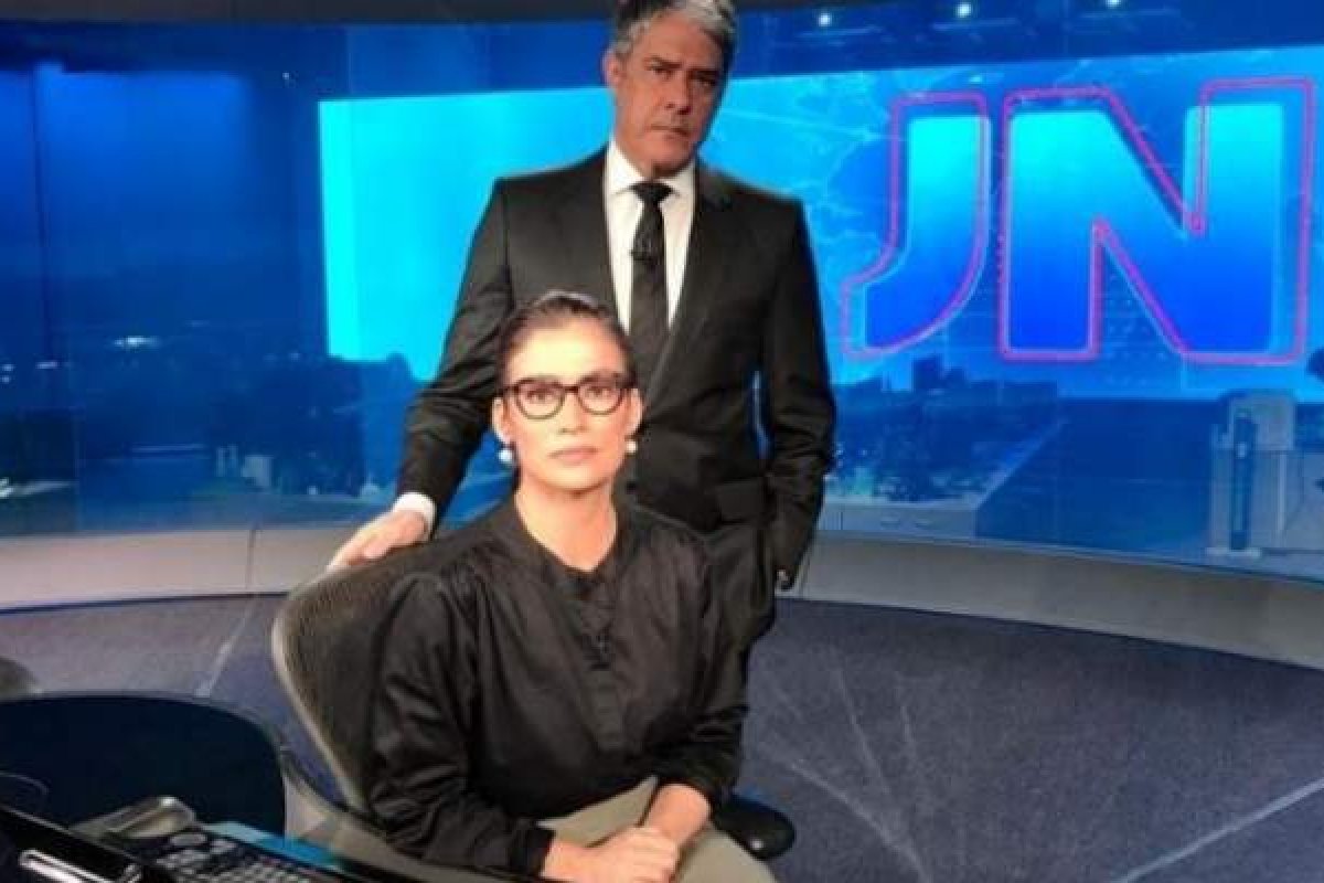 William Bonner e Renata Vasconcellos são intimados a depor por divulgação de informações do esquema das "rachadinhas"