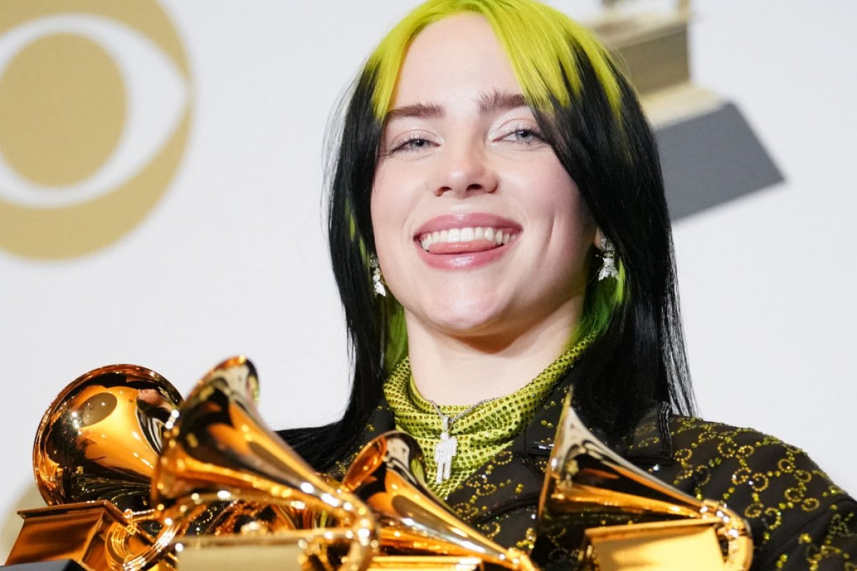 Billie Eilish cancela shows no Brasil por causa da pandemia