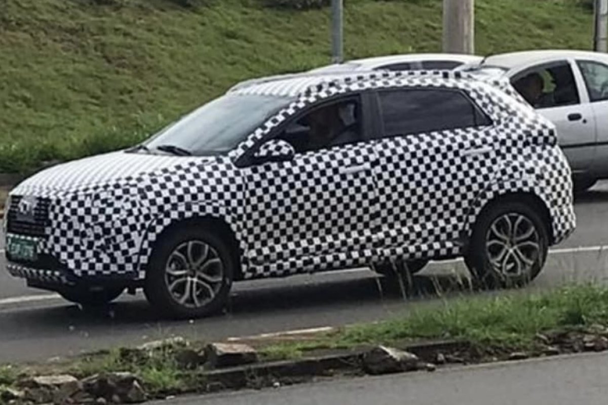 Novo Tiggo 2 já está rodando em testes no Brasil