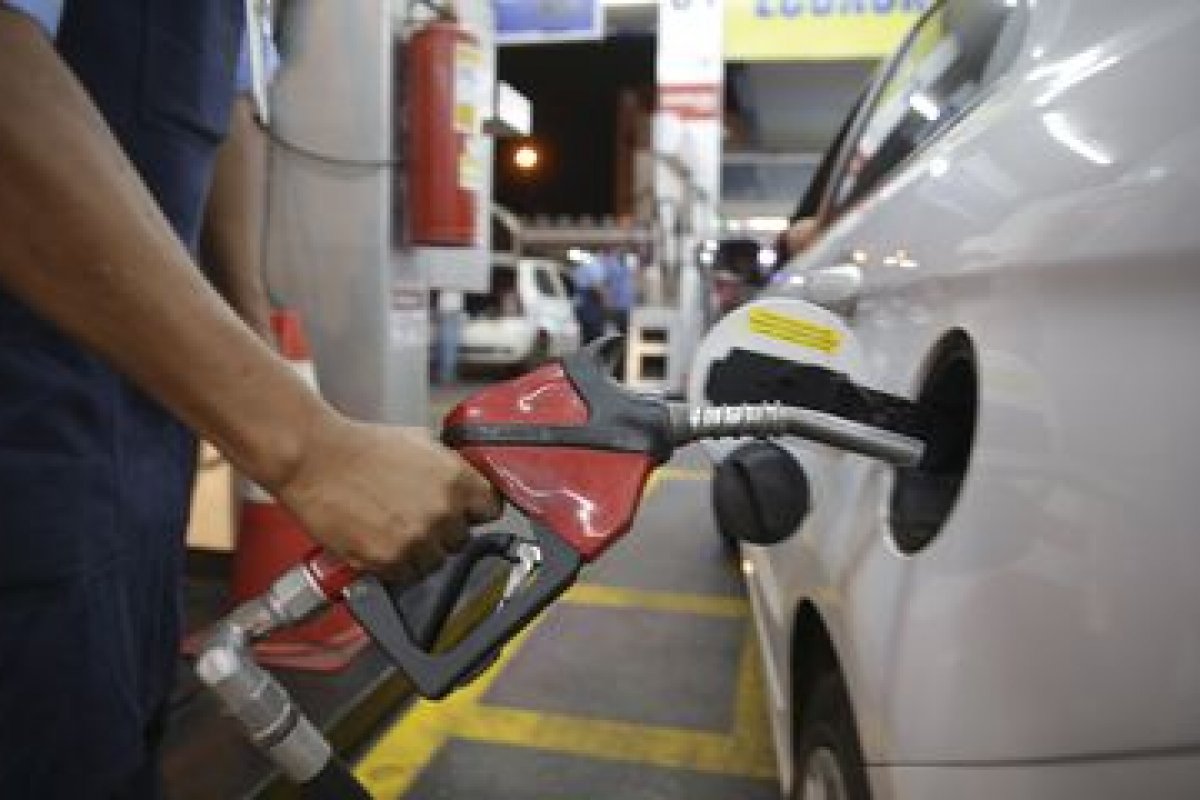 Bahia é segundo estado com maior aumento no preço de gasolina