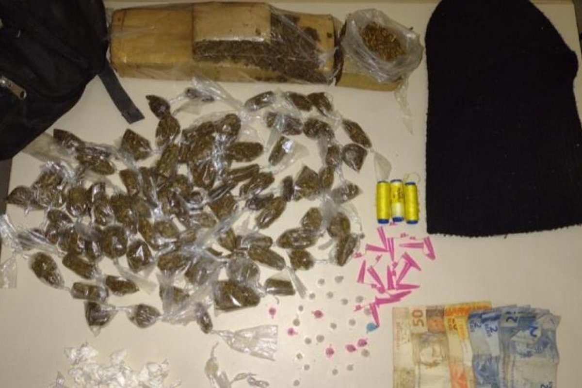 Homem é preso com 1,5 quilo de droga em Lauro de Freitas