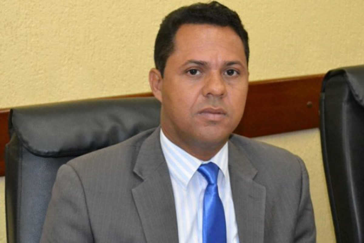 Ex-vereador do PT assume secretaria de Educação em Feira de Santana