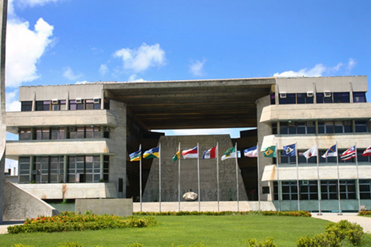 AL-BA forma três novos blocos partidários