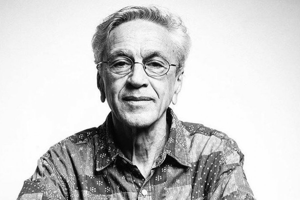 Grande referência da Música Popular Brasileira, Caetano Veloso comemora 77 anos nesta quarta (7)