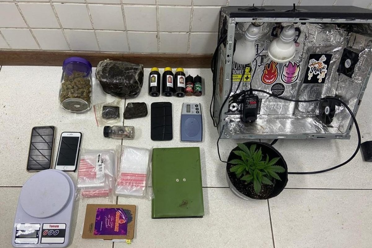 Homem é preso com mais de 2 kg de haxixe em condomínio de Salvador