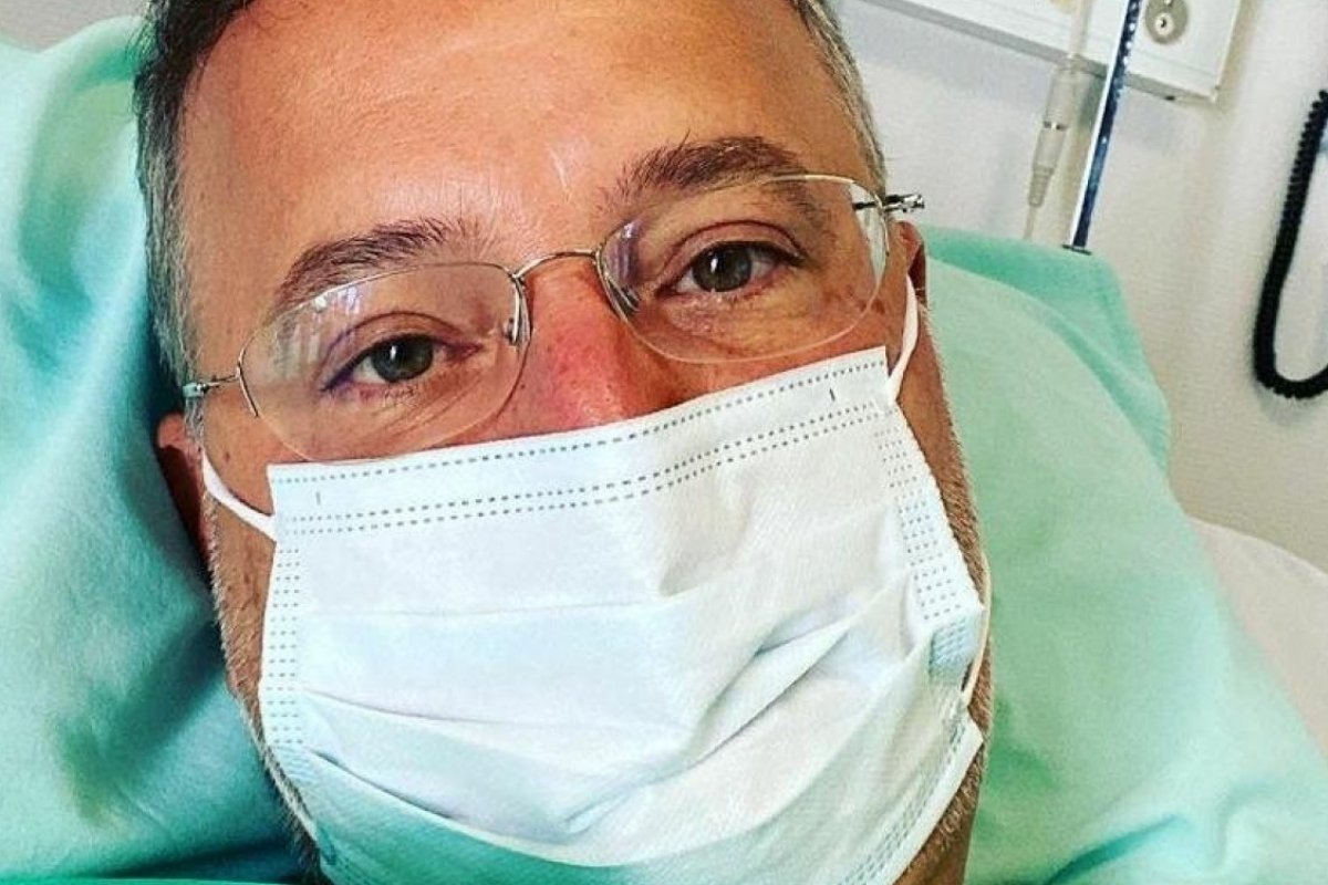 Secretário estadual de Saúde, Fábio Vilas-Boas, é internado após problema no joelho