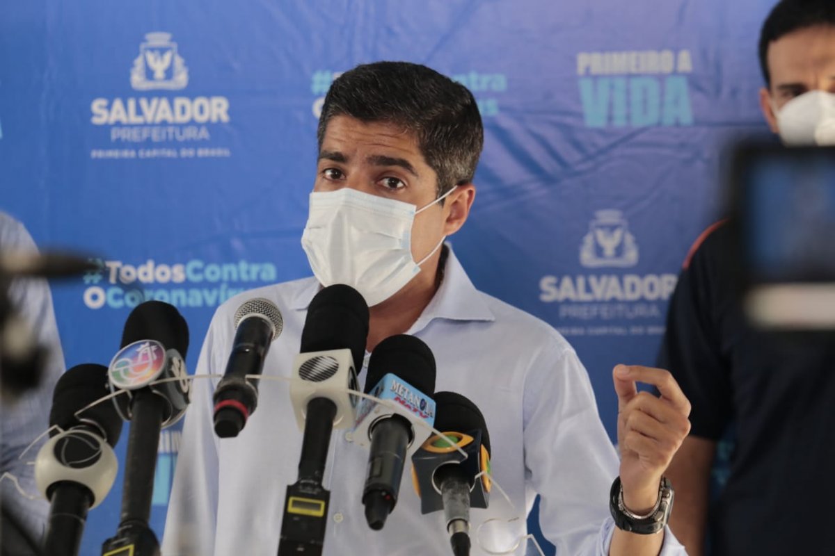 Funcionamento de bares e restaurantes no Rio Vermelho e em Itapuã está suspenso a partir das 17h