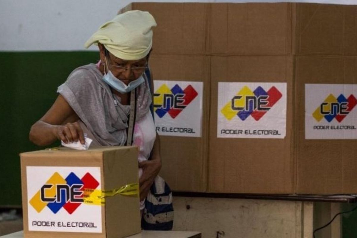 Quinze países além do Brasil questionam legitimidade das eleições legislativas na Venezuela