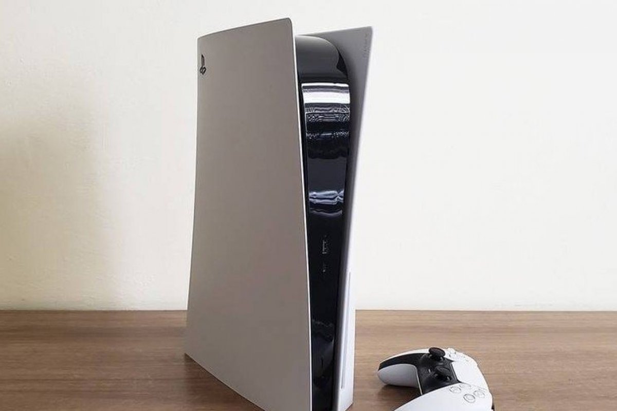 Gangues invadem caminhões na Inglaterra para roubar consoles do PS5