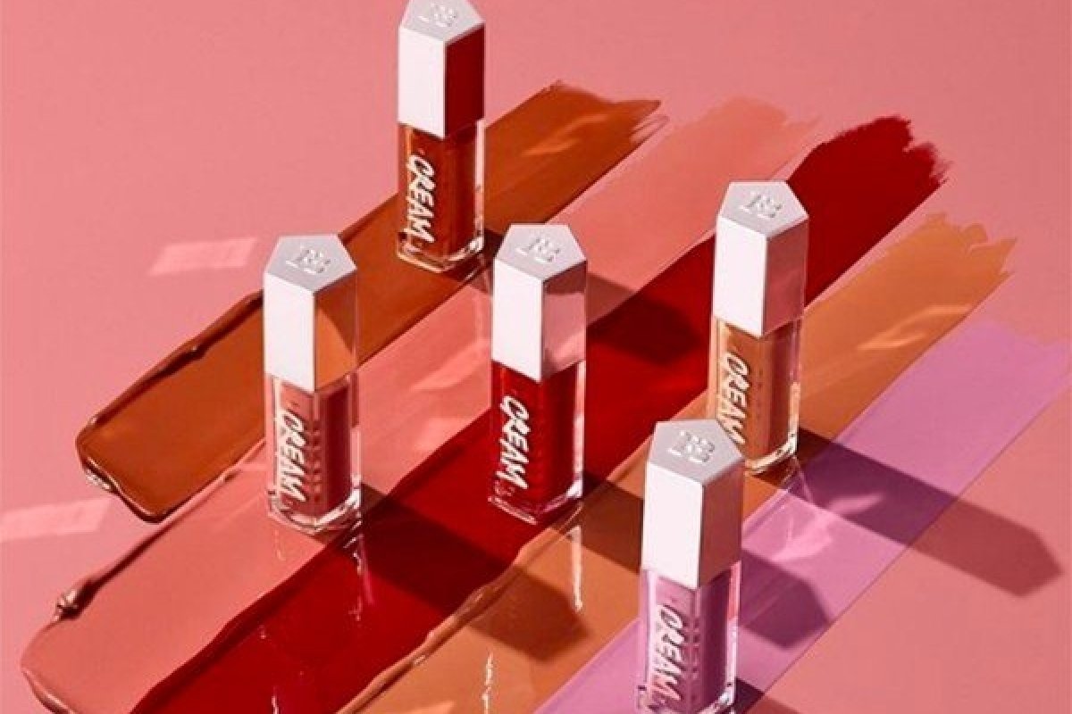 Fenty Beauty, marca de Rihanna, lança novos batons