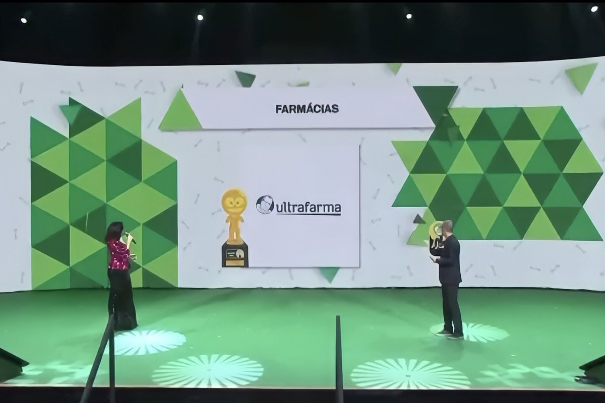 Ultrafarma vence o Prêmio ReclameAQUI 2020