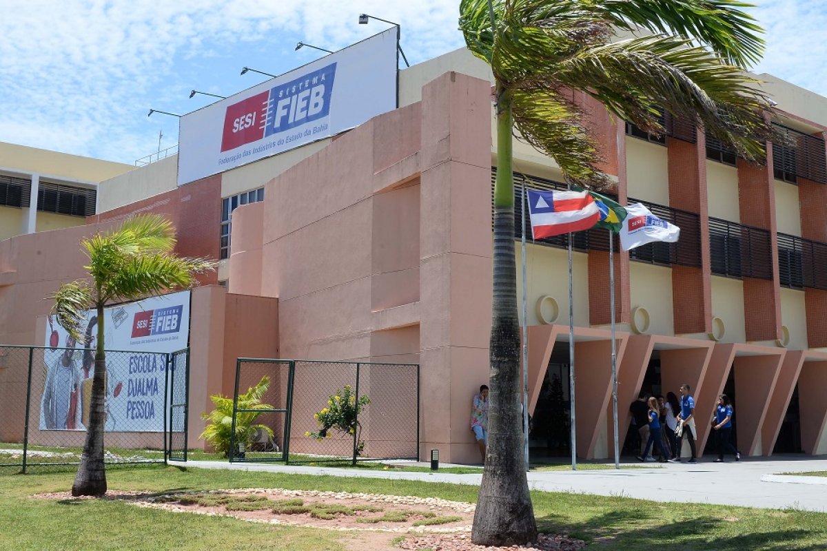 Sesi divulga mais de duas mil vagas gratuitas para quem deseja retornar aos estudos